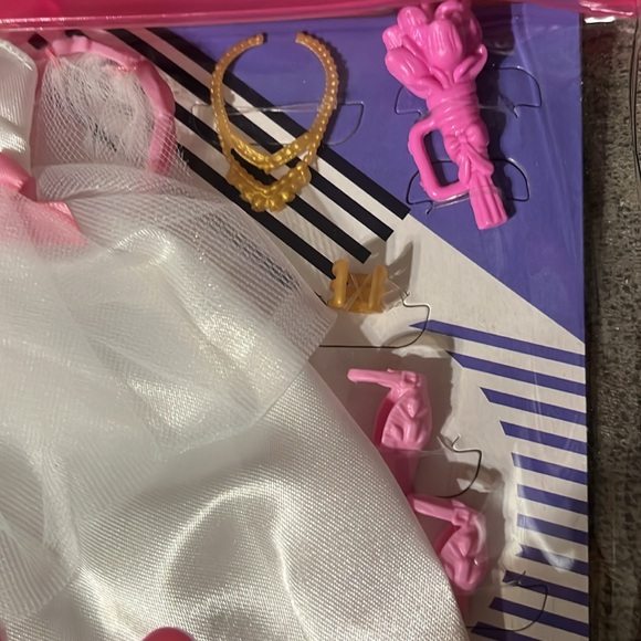 Barbie Clothes, Bridal Fashion Pack For Barbie Doll On Wedding Day - Picture 4 of 8